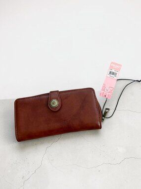 STONE MOUNTAIN Brown Leather Zip Clutch Wallet NEW NWT